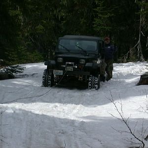 Jeep rigging the winch cable