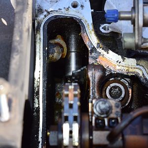 Front timing chain guide fail