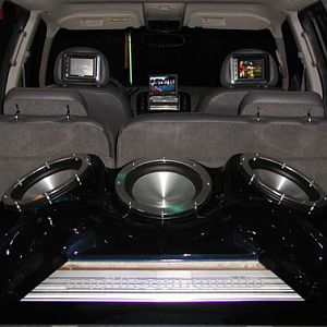 Very Clean Stereo Intall